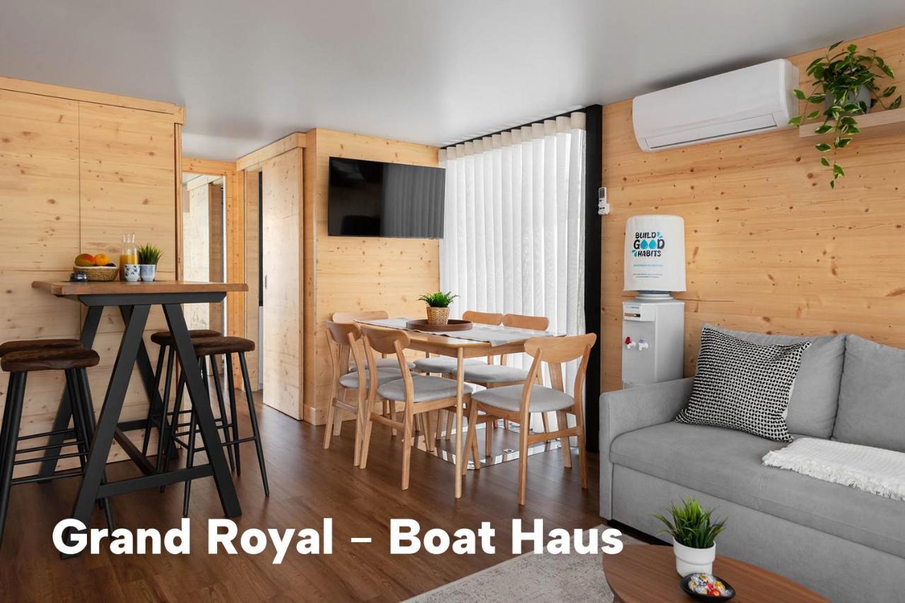Boat Haus - Casas Flotantes Frente A Gibraltar Hotel La Línea de la Concepción Exterior foto