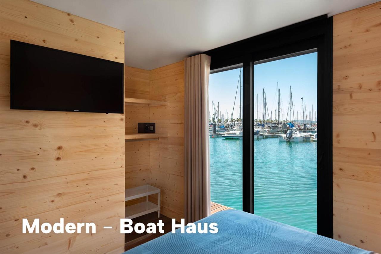Boat Haus - Casas Flotantes Frente A Gibraltar Hotel La Línea de la Concepción Exterior foto