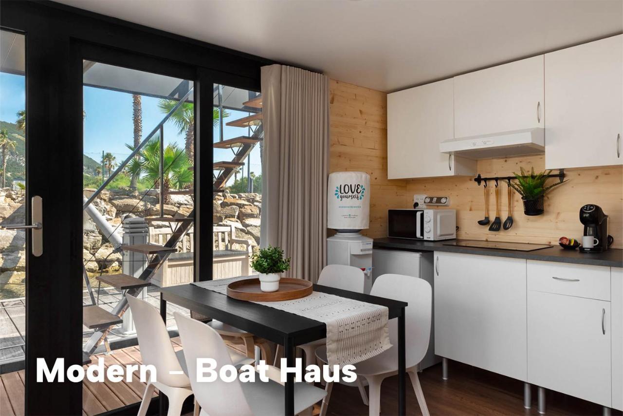 Boat Haus - Casas Flotantes Frente A Gibraltar Hotel La Línea de la Concepción Exterior foto
