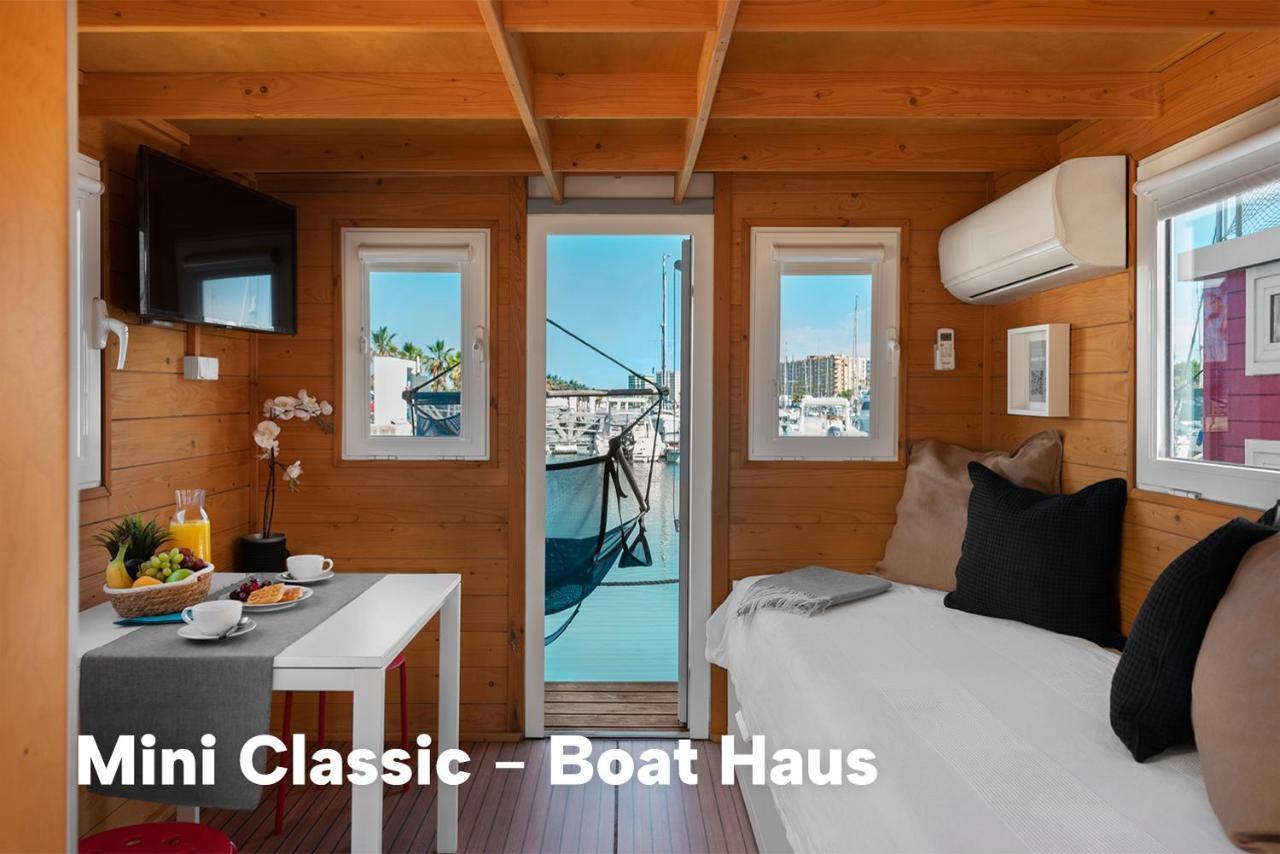 Boat Haus - Casas Flotantes Frente A Gibraltar Hotel La Línea de la Concepción Exterior foto