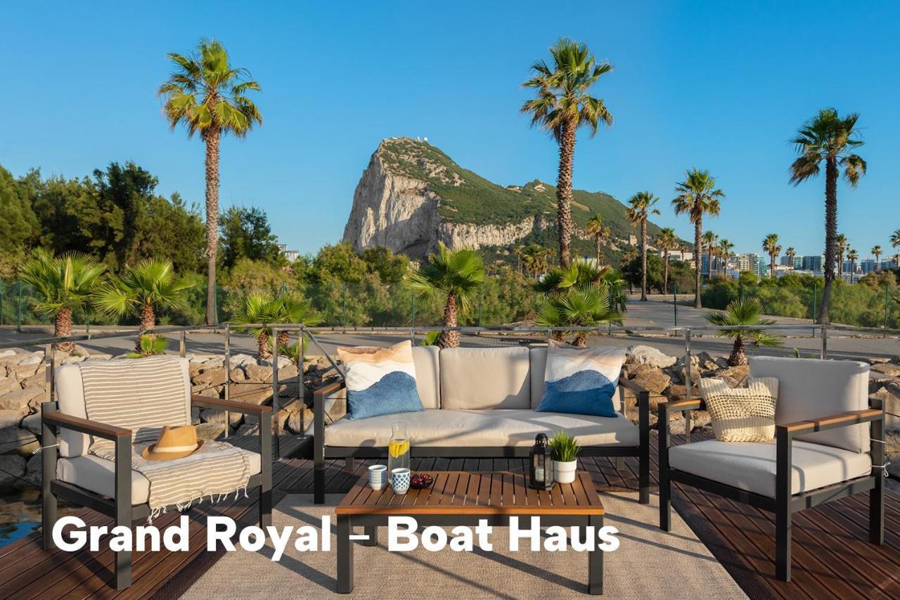 Boat Haus - Casas Flotantes Frente A Gibraltar Hotel La Línea de la Concepción Exterior foto